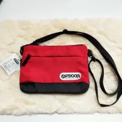 【新品未使用】アウトドアプロダクツ　マチが広がるサコッシュ　赤