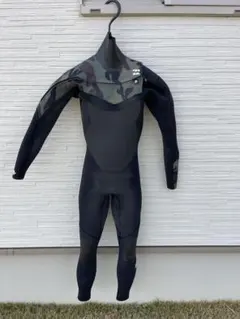 ドライスーツ サーフィン