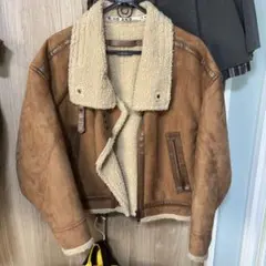 ムートンコート