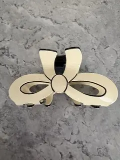 《ヘアクリップ》リボン型