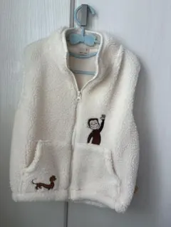 【petit main おさるのジョージ】ボアベスト　キナリ　Mサイズ