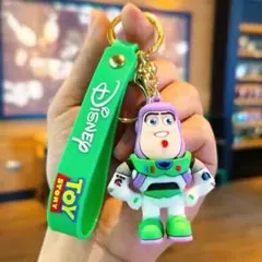 トイ・ストーリー キーホルダー バズ・ライトイヤー - メルカリ