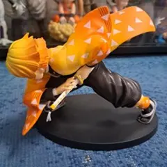 我妻善逸 フィギュア　鬼滅の刃