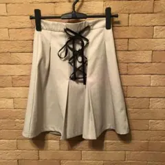 アンクルージュ　リボンレースアップスカート