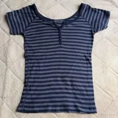 Brandy Melville ボーダー ヘンリーネック 半袖Tシャツのサムネイル