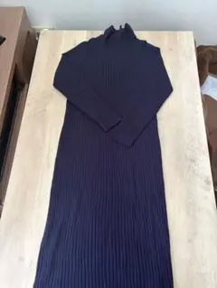 ナチュラルビューティーリブ編みタートルネック長袖ニットワンピース