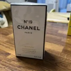 シャネル N°19 パルファム ヴァポリザター 7.5ml