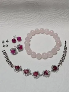 赤色のハート型ブレスレット・ピアス・天然石風ブレスレット セット