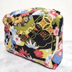 ポーチ　ファスナー　ブラック　和　カラフル　コスメ　小物　内ポケット　花　帯