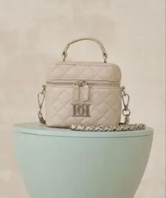 Darich キルティングスクエアミニバック ベージュ