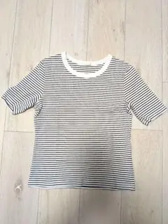 半袖のカットソーのサムネイル