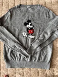 新品　UNIQLO ミッキーマウス セーター 140 130