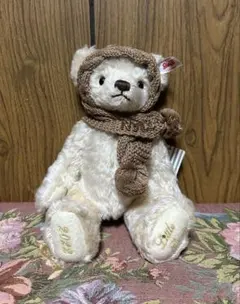 Item thumbnail for item ced16e4a-b243-4734-9a87-015980eec241