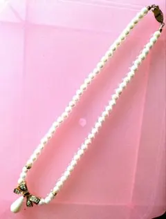 パール調 リボン ネックレス