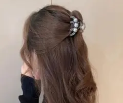 大人可愛い パール＆ラインストーン ヘアクリップ 華やか バンスクリップ グレー