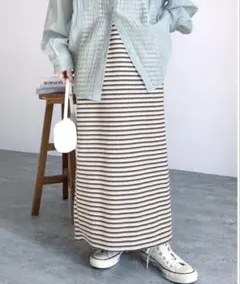 新品未使用　reca パイル配色ボーダーナロースカート