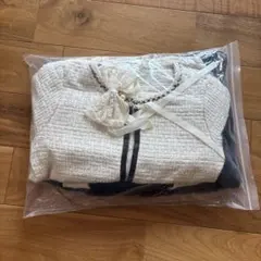 Item thumbnail for item 3d878b6d-450f-436b-9b5c-372fa34855c8