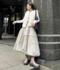 超美品！　リエンダ バルーンチュールポケットフレアスカート　ホワイト