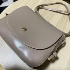 ショルダーバッグ　斜めがけバッグ　ミニバッグ　ベージュ