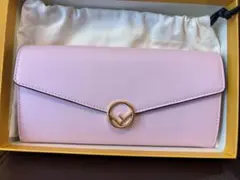 FENDI ピンク 長財布 保存袋付きのサムネイル