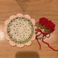 ハンドメイド　かぎ針編み　花束コースター　2枚セット　カーネーション