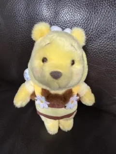 ディズニー　プーさん　キーチェーン　はちみつの日　ぬいぐるみ　マスコット
