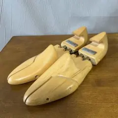 極美品 ジョンロブ イヤーモデル専用 純正シューツリー 6E - メルカリ