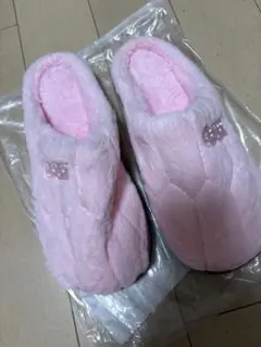 新品未使用　室内用スリッパ 暖かいふわふわピンク　サイズ36-37