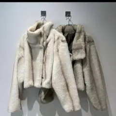 2025年最新】isee ファーコートの人気アイテム - メルカリ