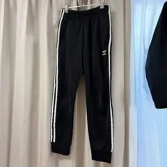 adidas 3本ライン ブラックジャージ