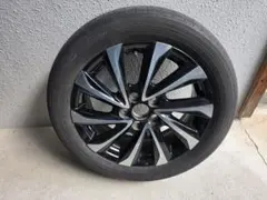 ヴォクシー　90 タイヤ付ホイール　1本　205/55R17 ジャンク品のサムネイル