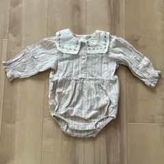 刺繍襟付きベージュロンパース 80 テータテート