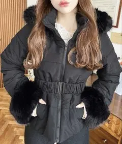 ウェストベルト付きフードファーダウンジャケット