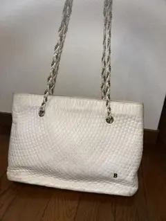 BALLY バリー　ヴィンテージ　キルティング　チェーンショルダー ホワイト