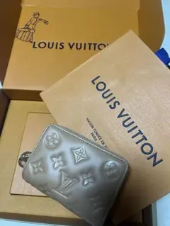 Item thumbnail for item cc32bc68-7aa6-4c67-80a6-3b4beb6b4eec