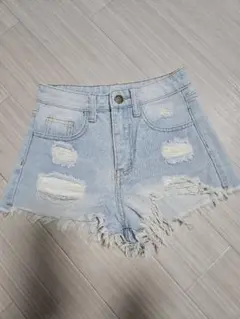 ダメージデニムショートパンツ　130