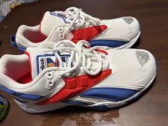 Reebok スニーカー ホワイト/レッド/ブルー27サイズ - メルカリ