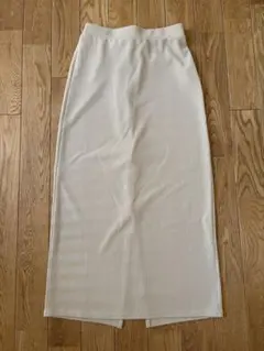 しまむら　ナロースカート　ベージュ