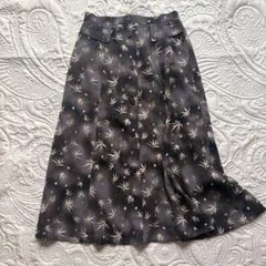 花柄ロングスカート 黒系