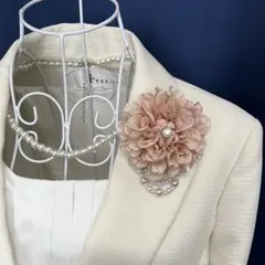 コサージュ　オレンジ ベージュ系　ダリア 卒業式　入学式　セレモニー　結婚式