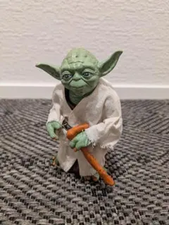 日本語版はレア？】TOMY STARWARS インタラクティブ ヨーダ - メルカリ
