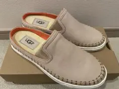 UGG レザー　スリッポン　22㎝　新品未使用