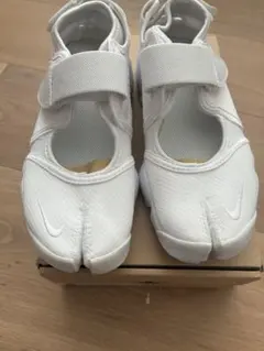 新品未使用 NIKE ナイキ AIRRIFT エアリフト ブリーズ　ホワイト 白