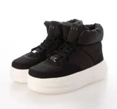 アーヴェヴェ　ブーツ　新品　タグ付き　厚底シューズ　黒　a.v.v M 23