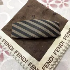 美品　FENDI バレッタ