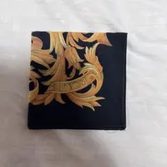 MCM ハンカチ バロック調 ゴールド ブラックのサムネイル