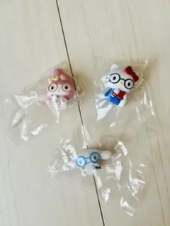 サンリオめがねっこちゃんフィギュアガチャガチャハローキティマイメロディシナモン