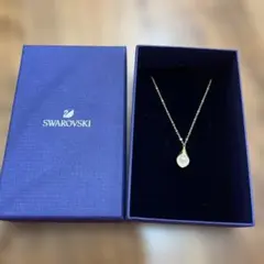 SWAROVSKI スワロフスキー ネックレス グリーンストーン 3連 - メルカリ