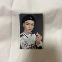 SEVENTEEN 舞い落ちる花びら バーノン トレカ