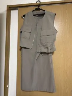グレー ベスト・タイトスカートセット